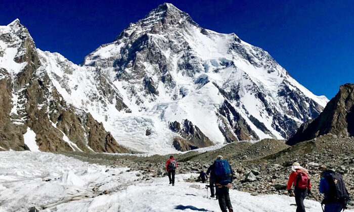 trekking-to-k2-basecamp-k2-base-camp-expedition